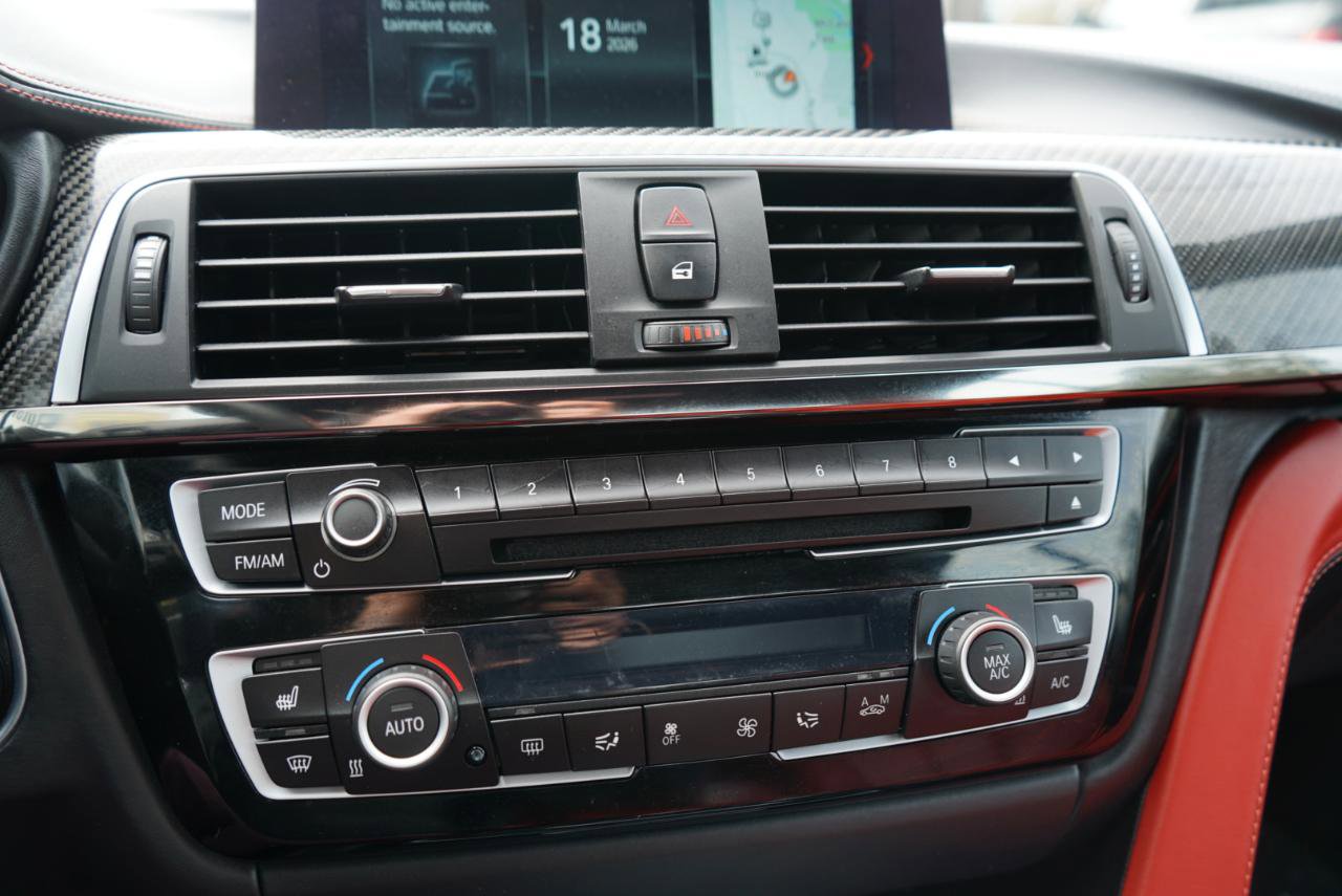 Used 2020 BMW M4 Convertible w/ Executive Package image 38