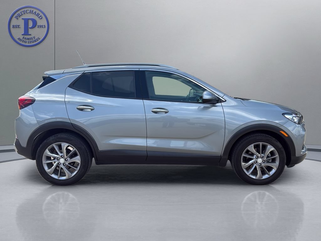 Used 2023 Buick Encore GX Essence w/ Experience Buick Package FWD image 8