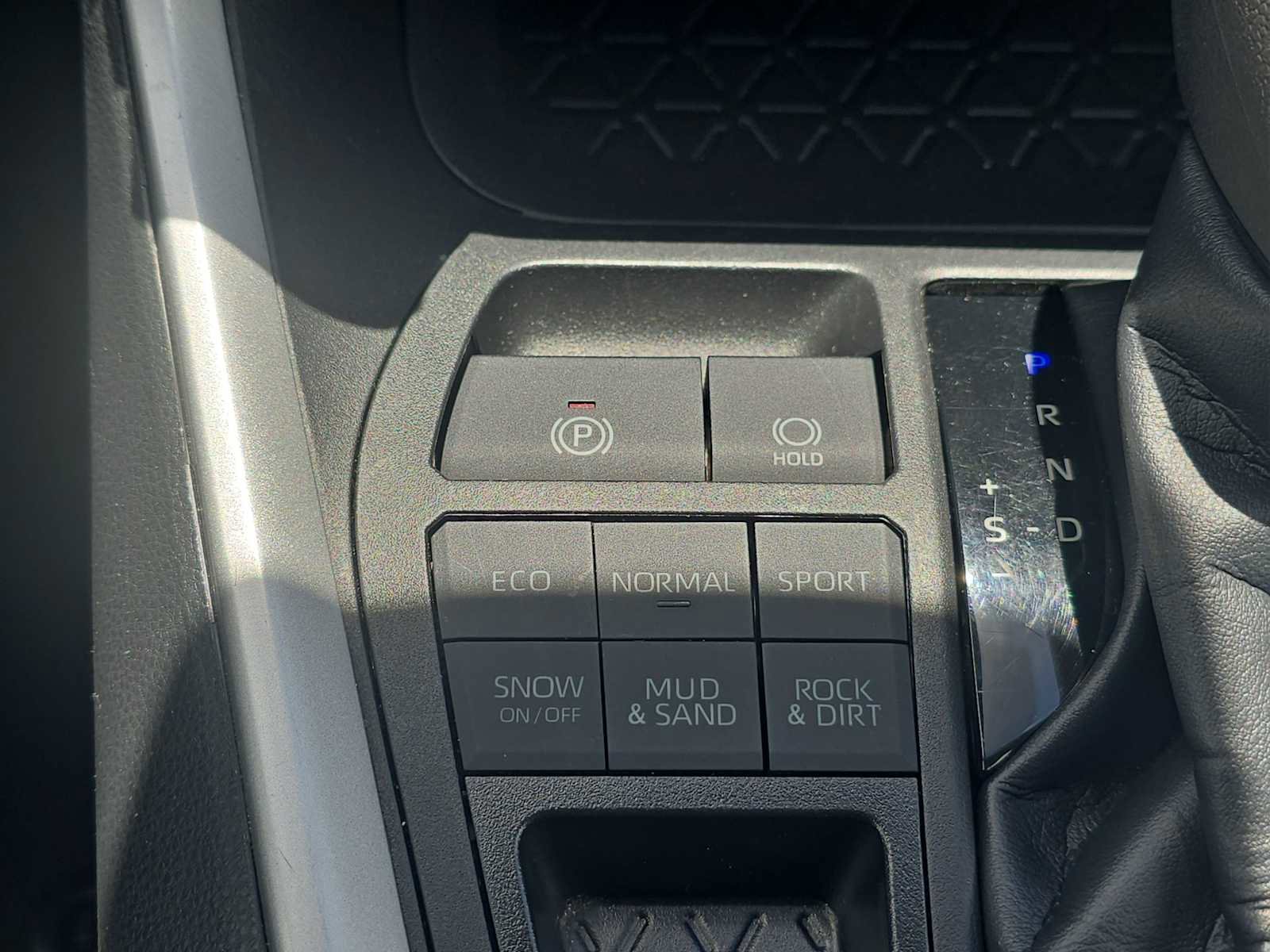 Used 2023 Toyota RAV4 XLE AWD/4WD image 22