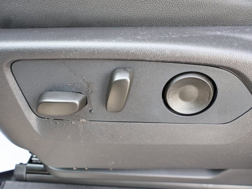 New 2026 GMC Sierra 1500 AT4 w/ AT4 Premium Package image 17