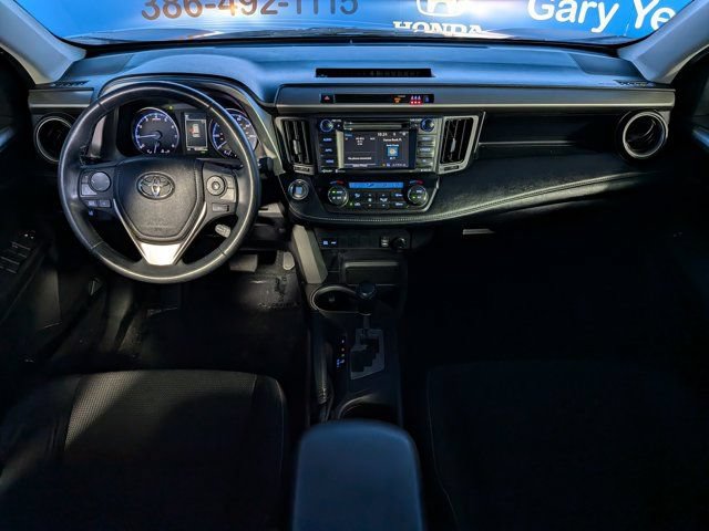 Used 2018 Toyota RAV4 XLE FWD image 16