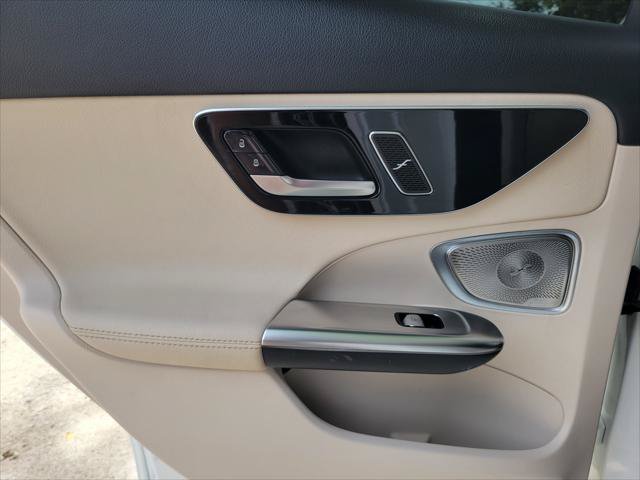 Used 2023 Mercedes-Benz C 300 Sedan w/ Exclusive Trim Package image 17