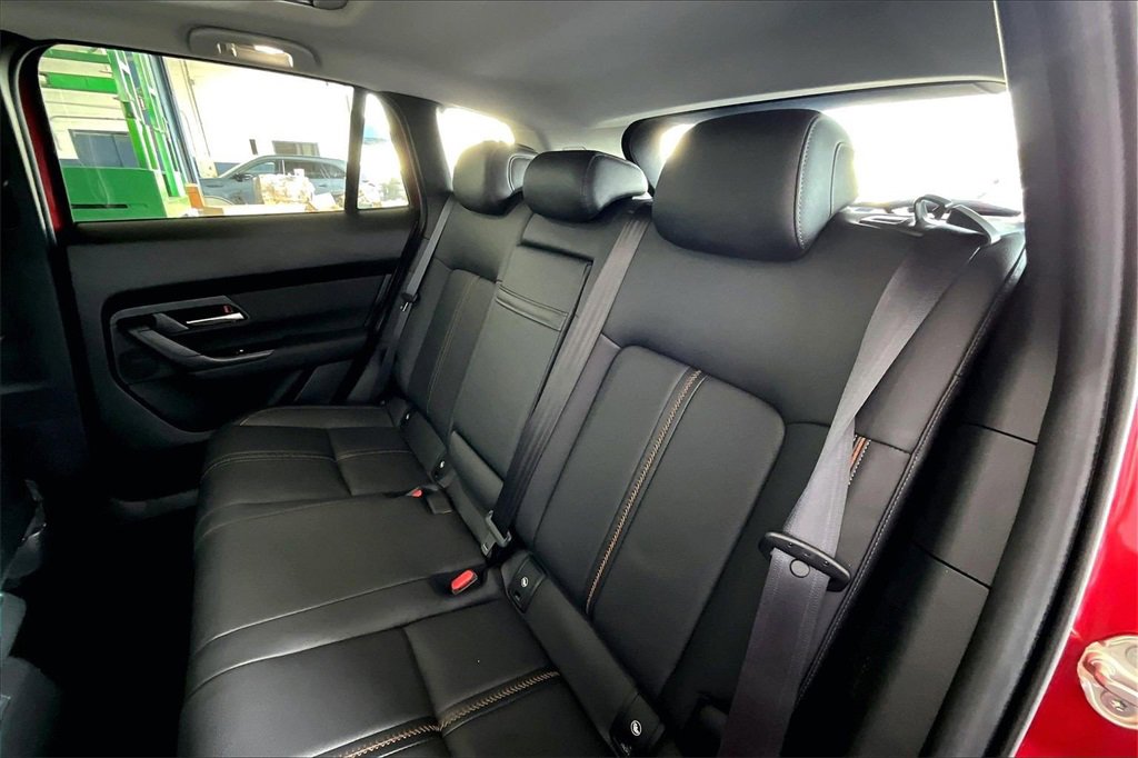 Certified 2025 MAZDA CX-50 2.5 Hybrid w/ Premium Plus Pkg image 15