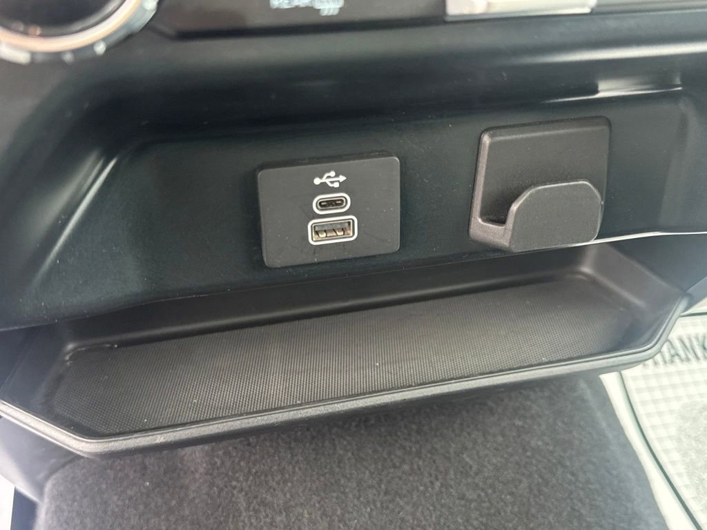 Used 2025 Ford F150 XLT w/ Equipment Group 301A Standard image 40