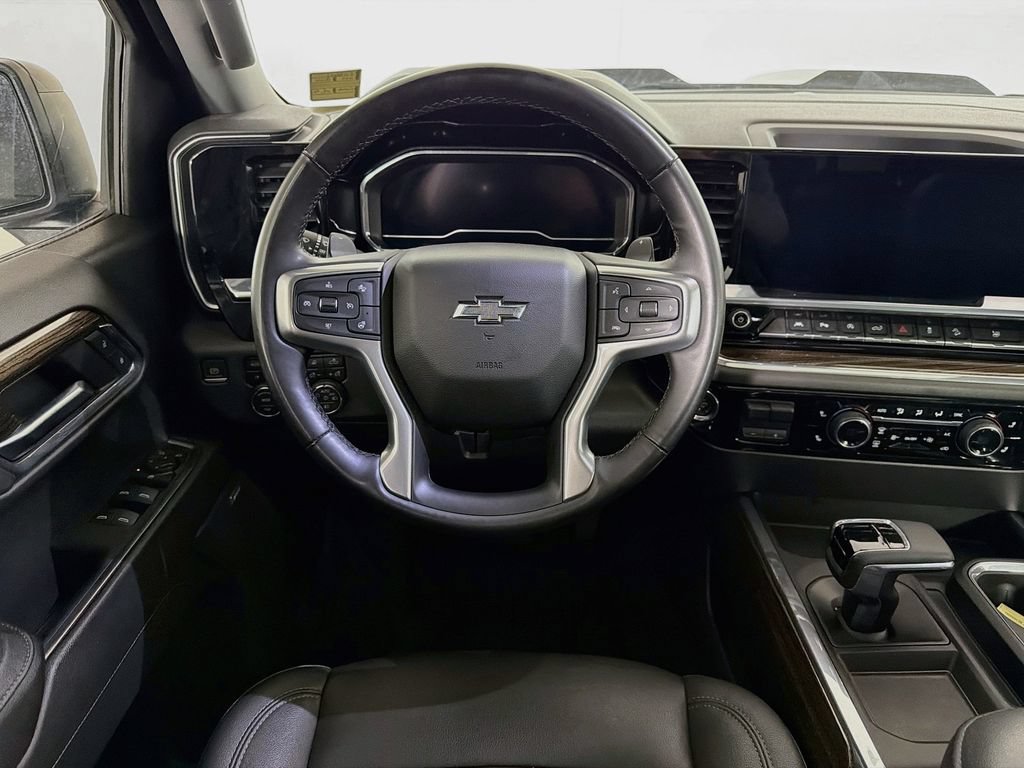 Used 2023 Chevrolet Silverado 1500 LT Trail Boss w/ Convenience Package II AWD/4WD image 21