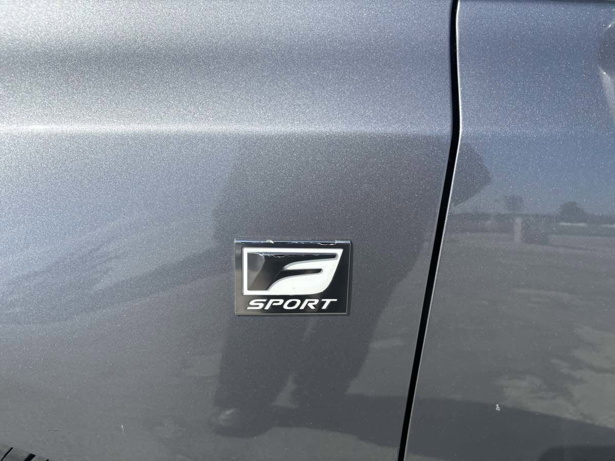 Used 2015 Lexus CT 200h image 9