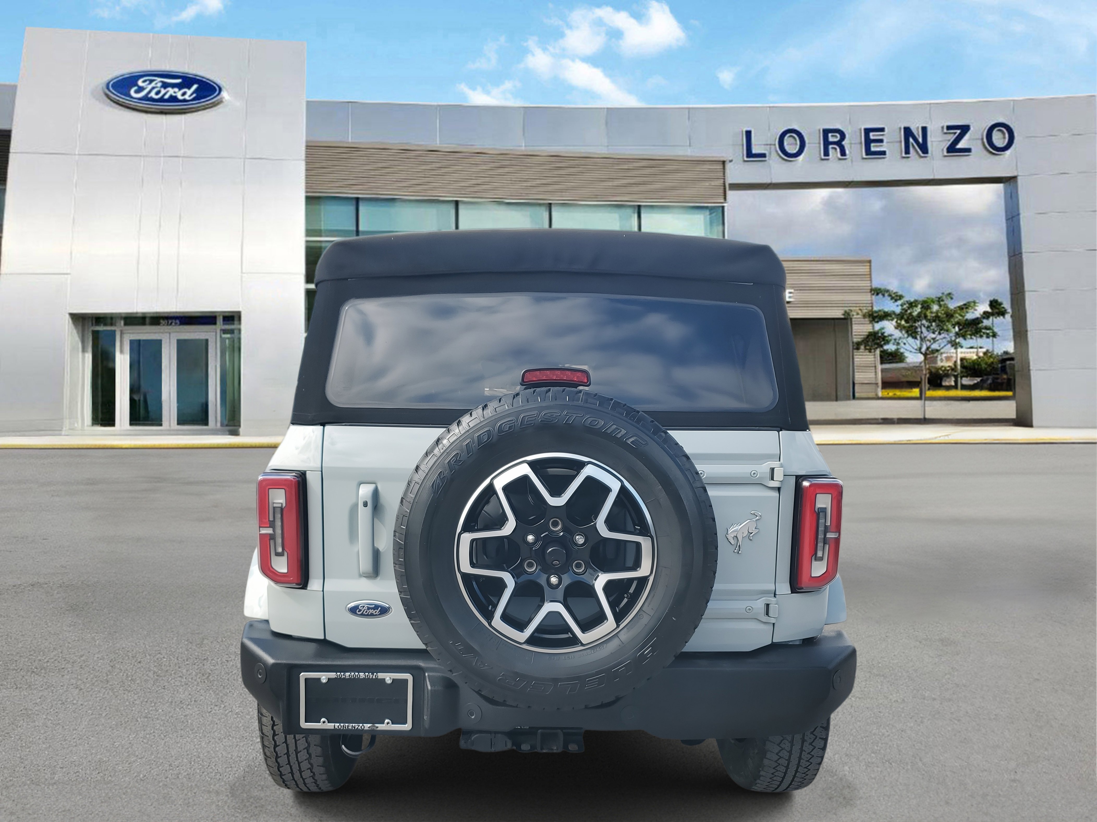 Used 2021 Ford Bronco Outer Banks image 6