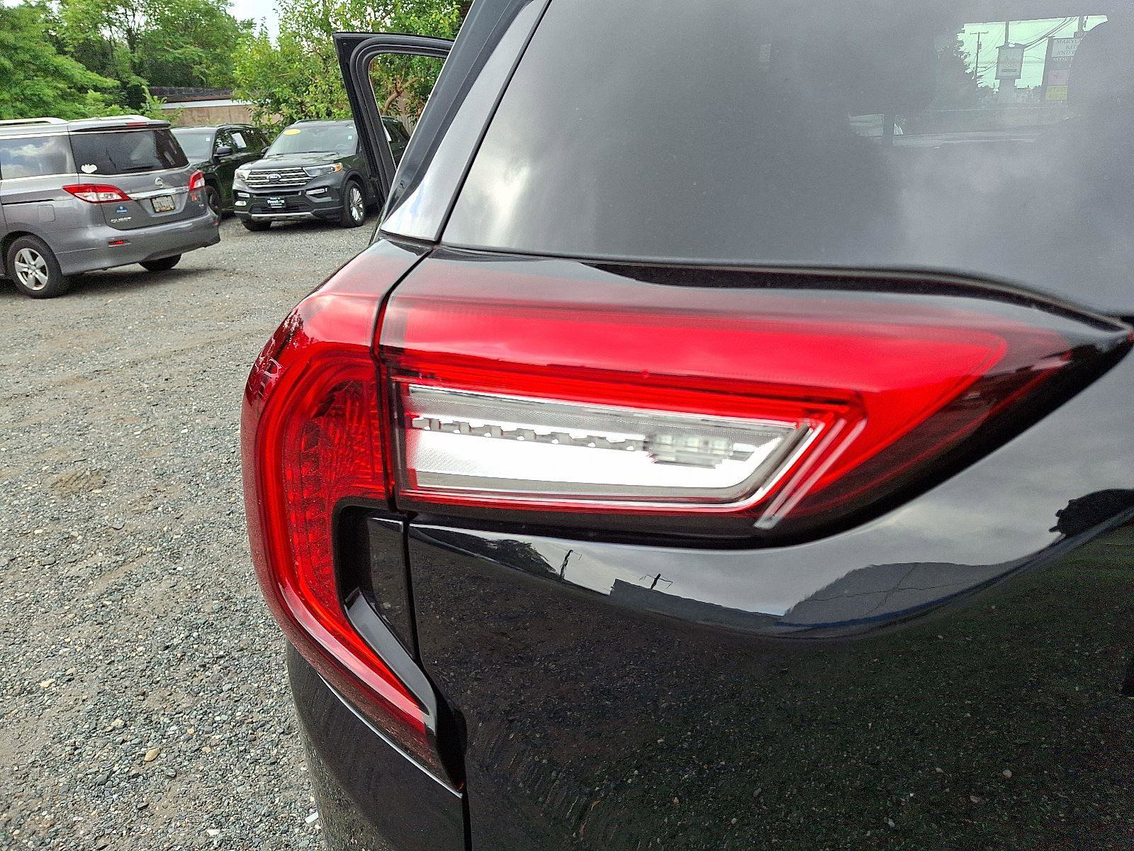 Used 2024 GMC Terrain SLE image 27