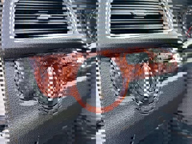 Used 2013 Volkswagen Passat 2.5 SEL Premium image 21