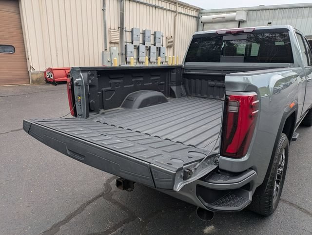 Used 2024 GMC Sierra 2500 Denali w/ Denali Reserve Package AWD/4WD image 34