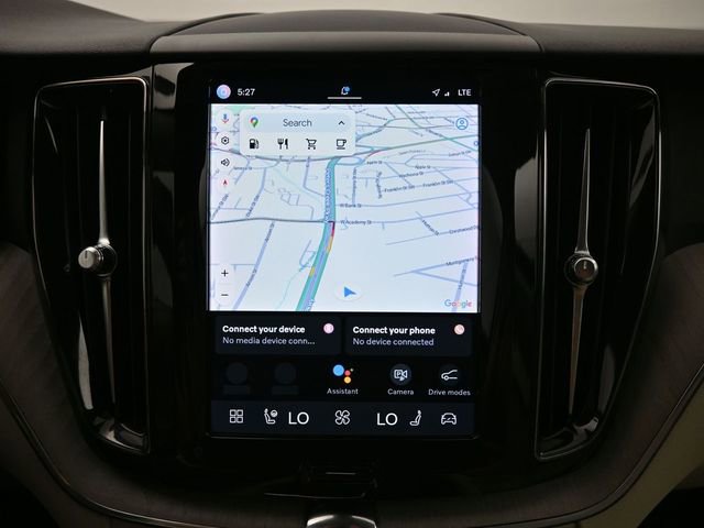 Used 2023 Volvo XC60 B5 Plus w/ Climate Package AWD/4WD image 12