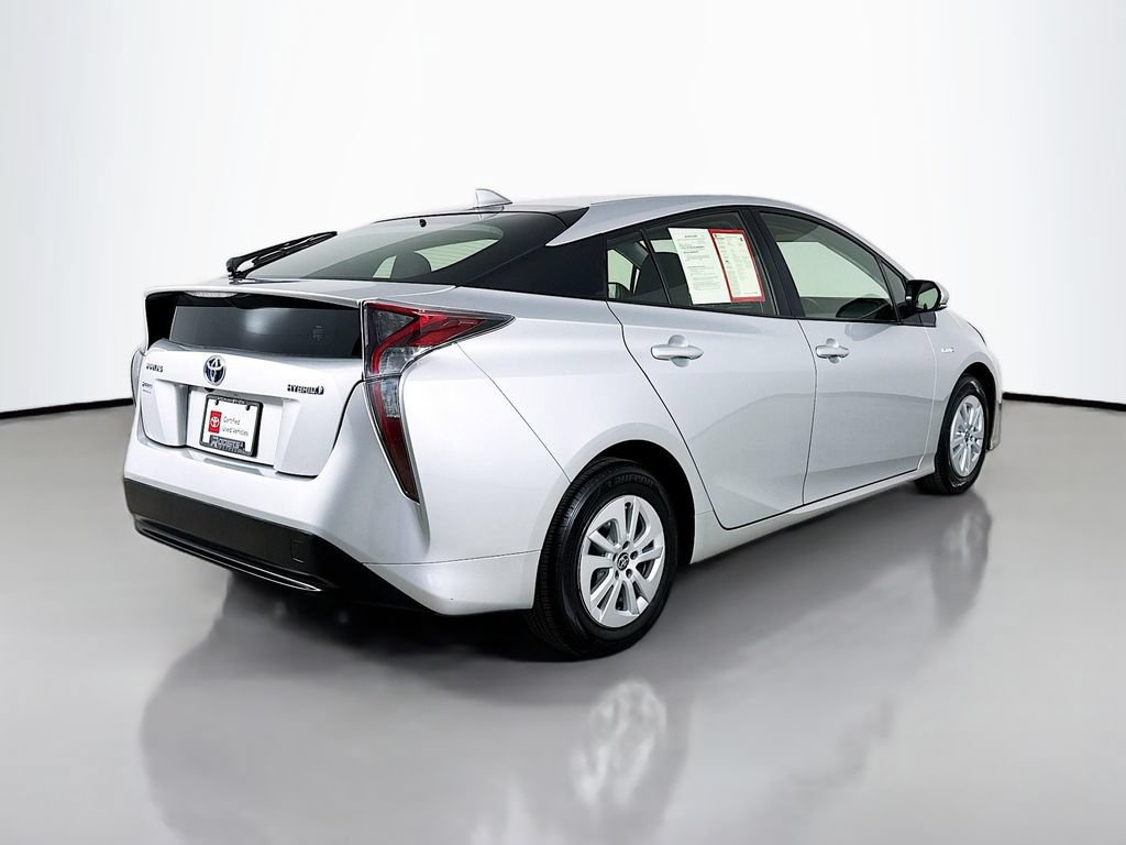 Certified 2016 Toyota Prius Two FWD image 8