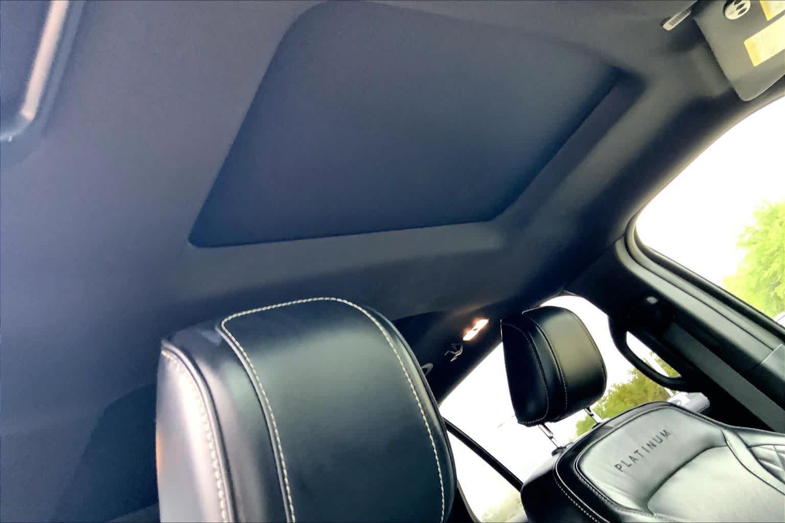 Used 2019 Ford Explorer Platinum AWD/4WD image 14
