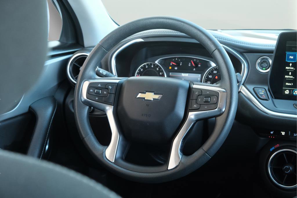 Used 2025 Chevrolet Blazer LT image 21
