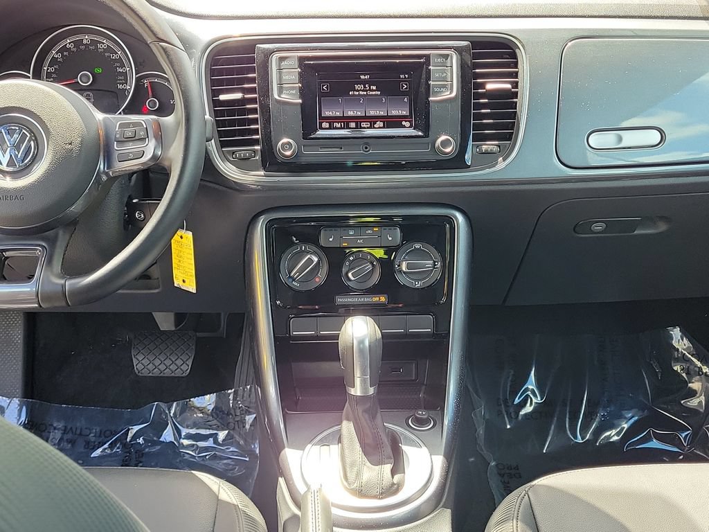 Used 2019 Volkswagen Beetle 2.0T S FWD image 12