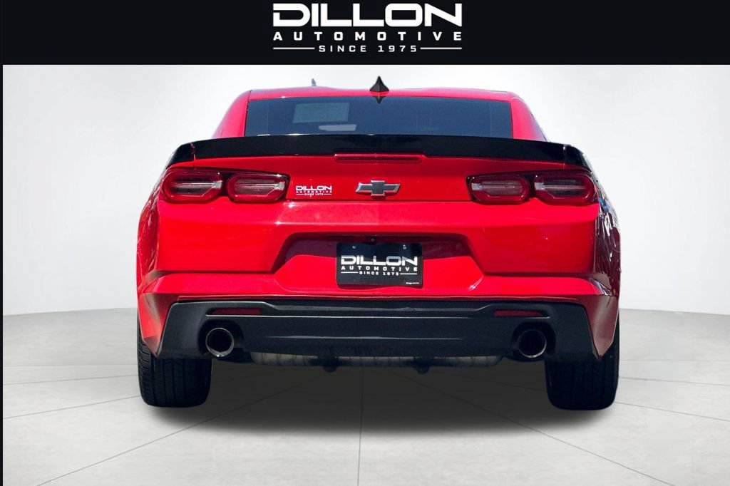 Used 2020 Chevrolet Camaro LT RWD image 5