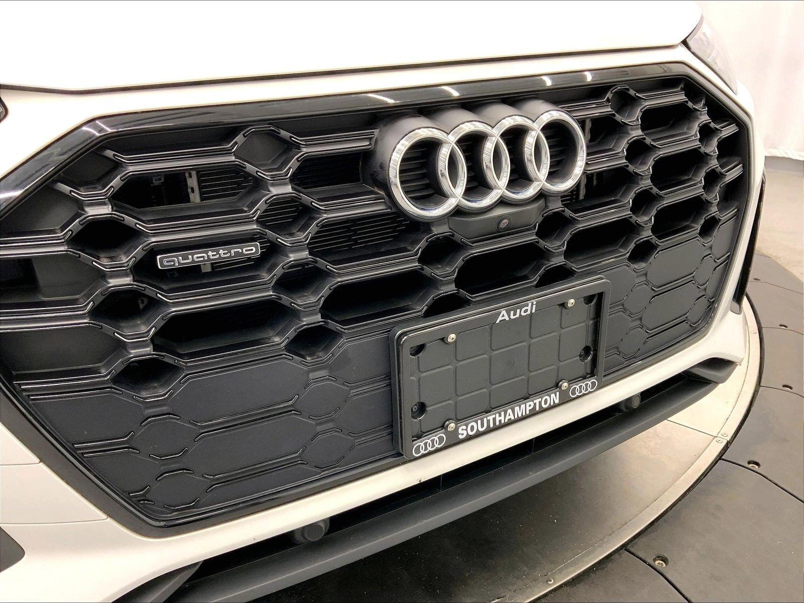 Certified 2022 Audi Q5 e Premium Plus w/ Premium Plus Package AWD/4WD image 29