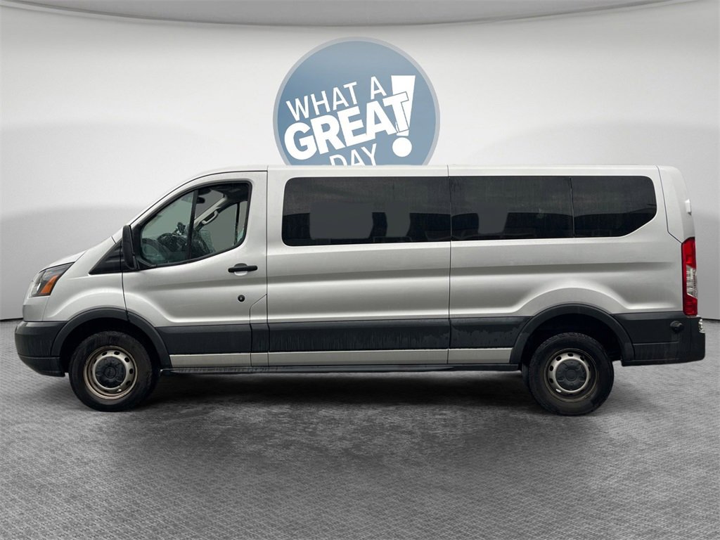 Used 2016 Ford Transit 350 XL image 7