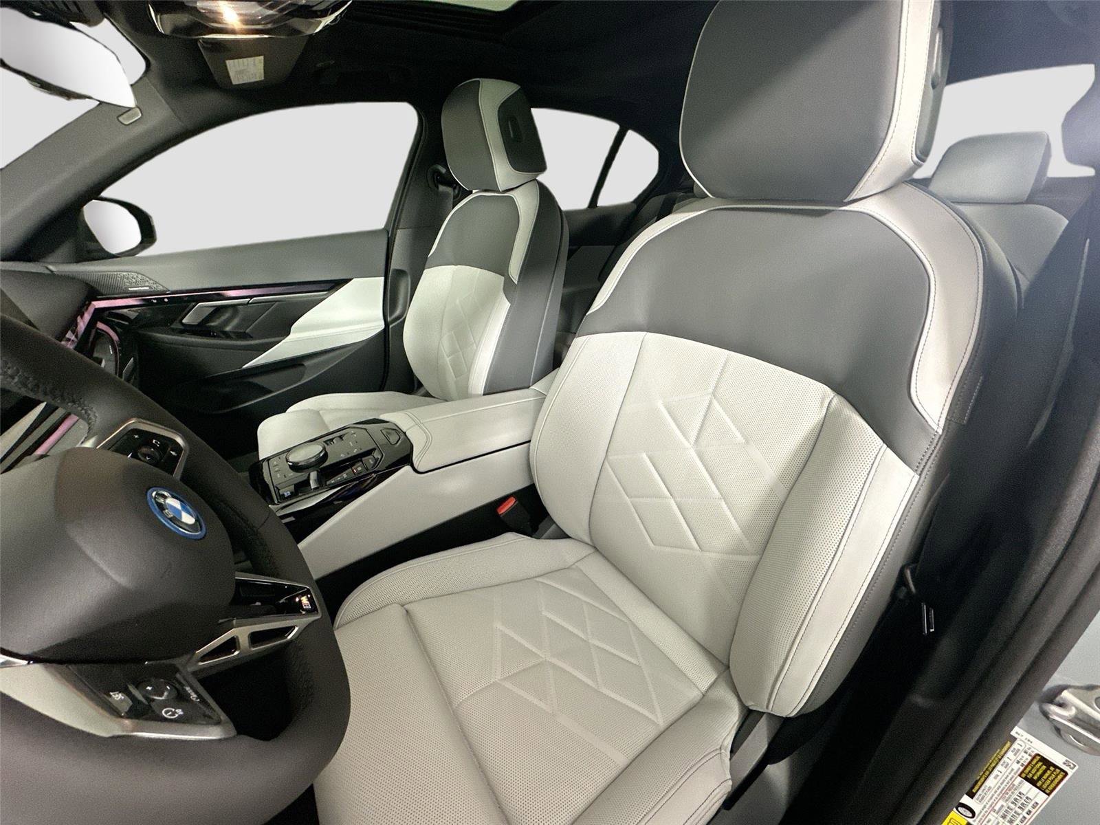 New 2026 BMW i5 eDrive40 w/ M Sport Package RWD image 21