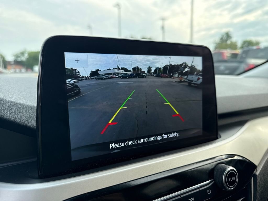 Used 2022 Ford Escape SE image 29