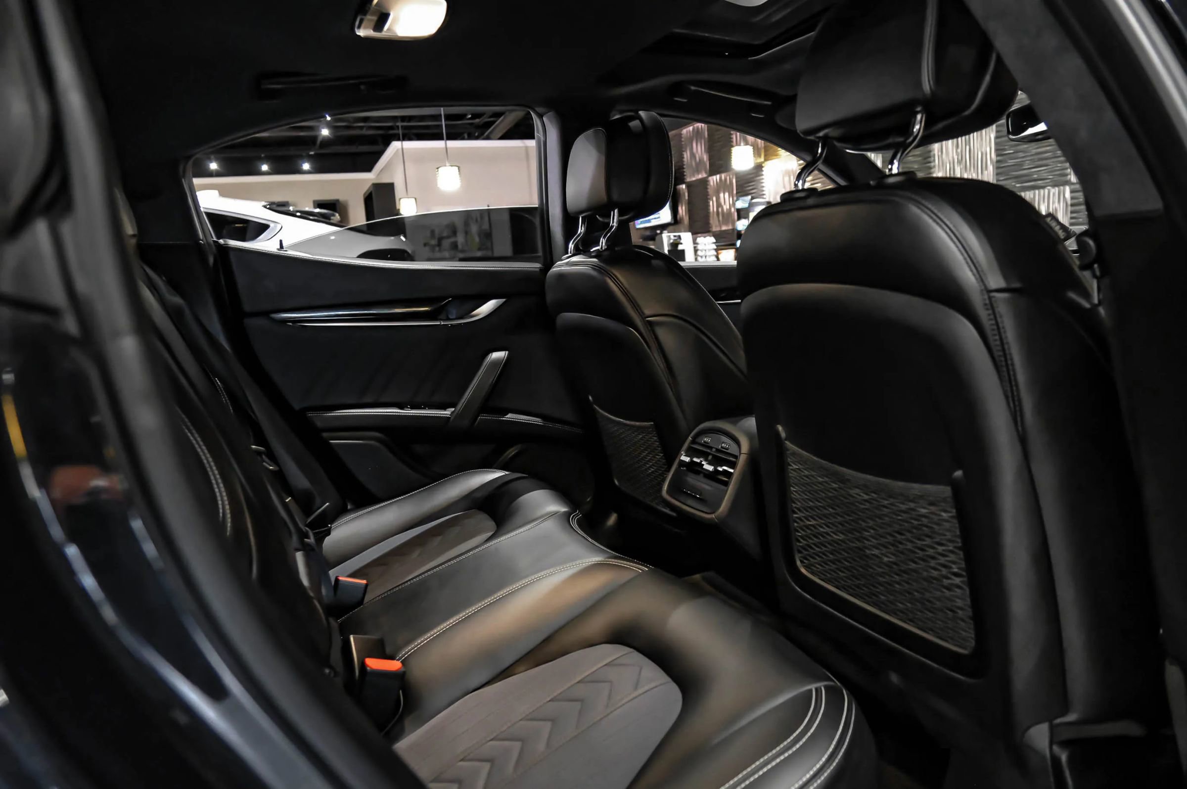 Used 2019 Maserati Ghibli S GranLusso AWD/4WD image 45