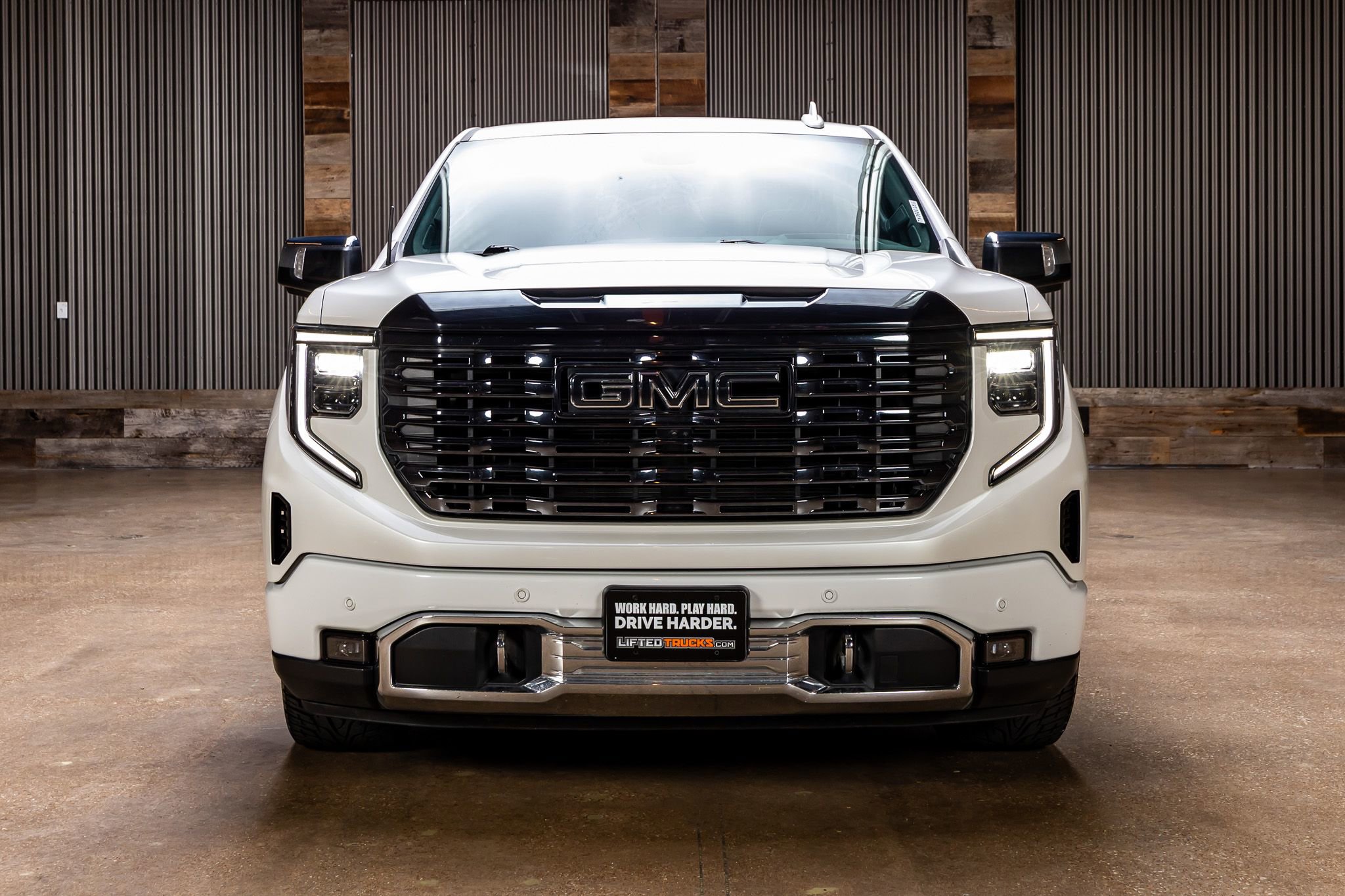 Used 2024 GMC Sierra 1500 Denali Ultimate AWD/4WD image 2