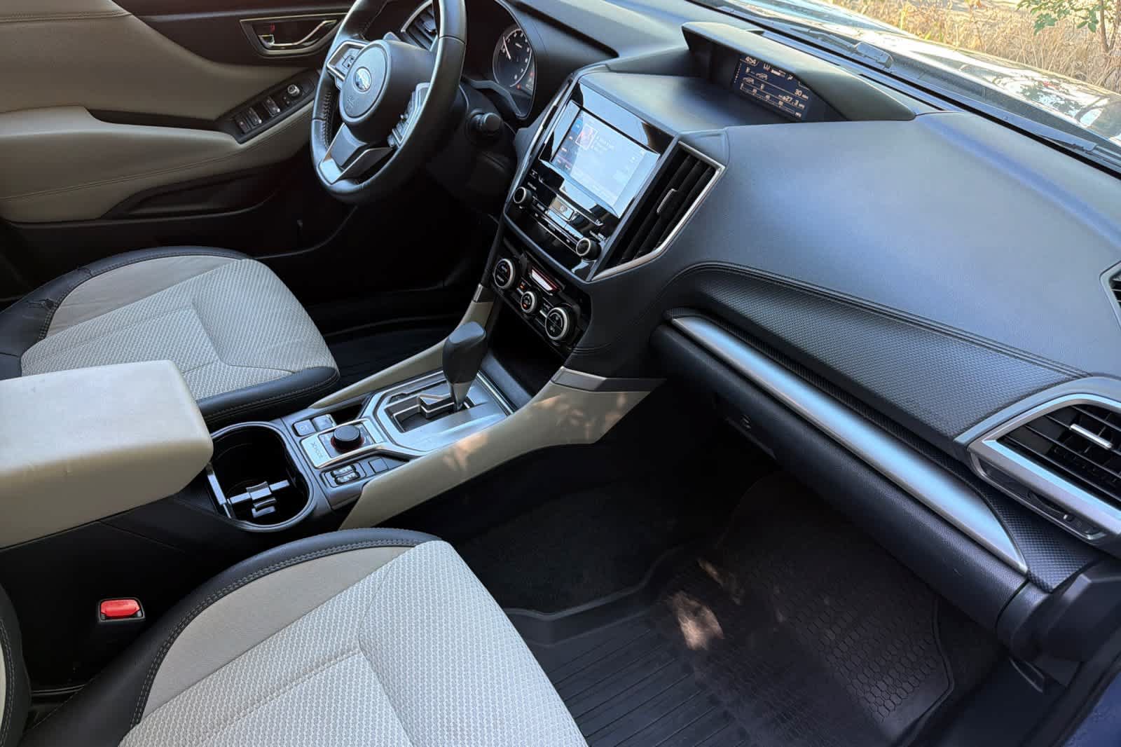 Used 2019 Subaru Forester Premium AWD/4WD image 17
