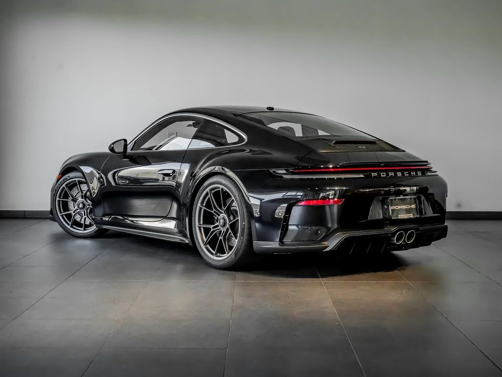 Used 2026 Porsche 911 GT3 image 3