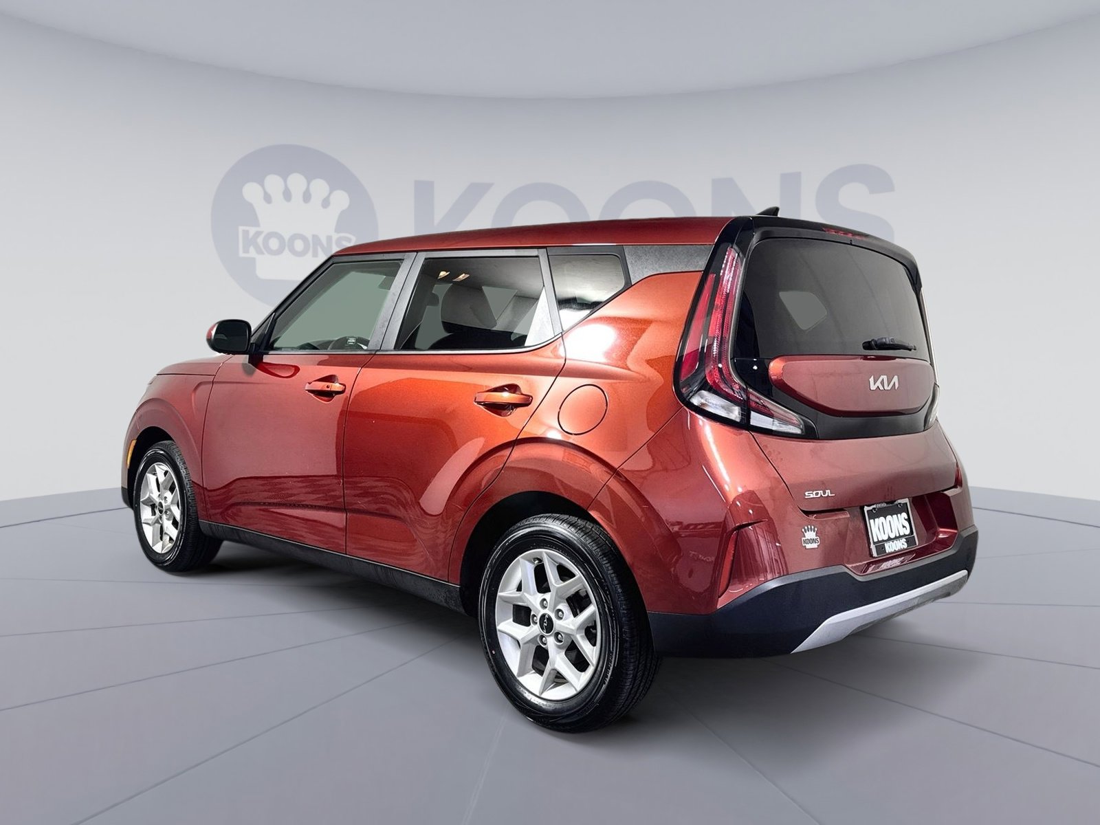 Used 2023 Kia Soul S FWD image 4