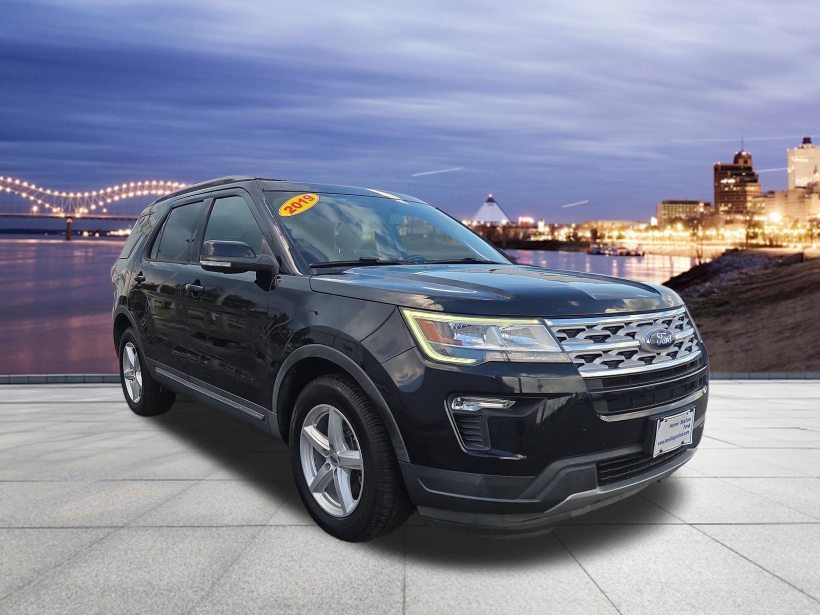 Used 2019 Ford Explorer XLT w/ Equipment Group 201A FWD image 4