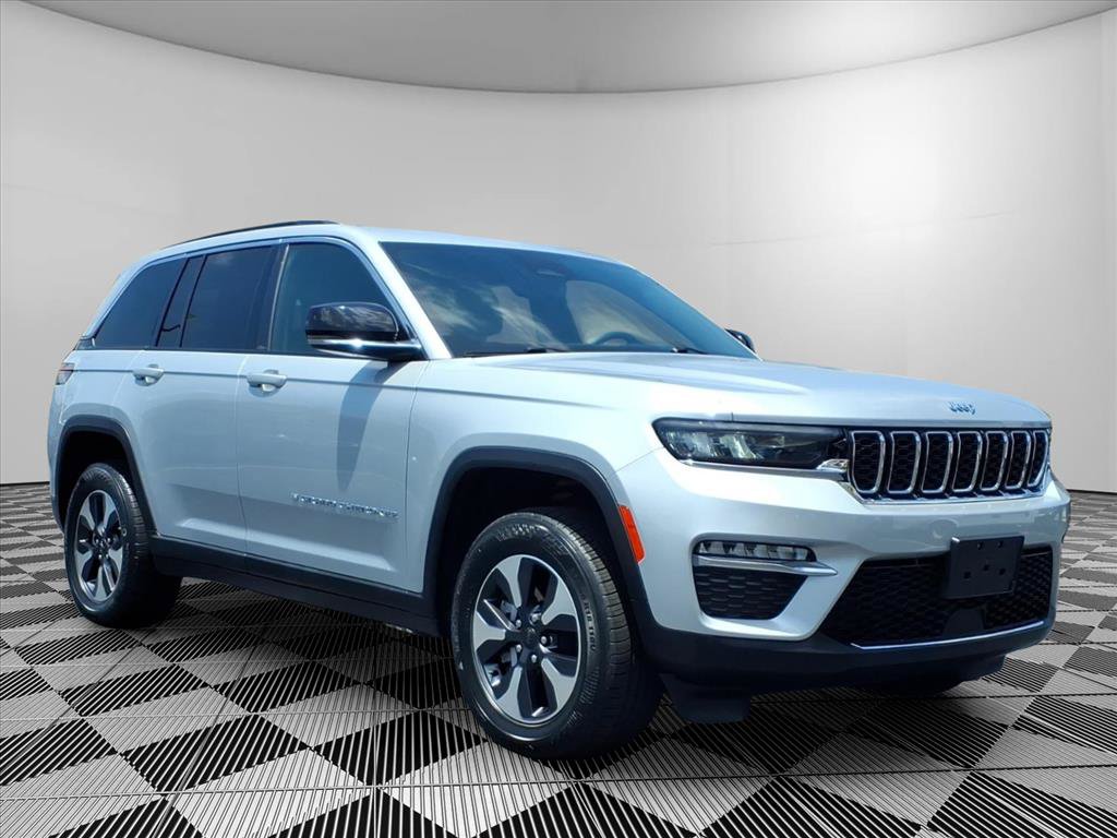 Used 2024 Jeep Grand Cherokee Limited 4xe AWD/4WD image 1