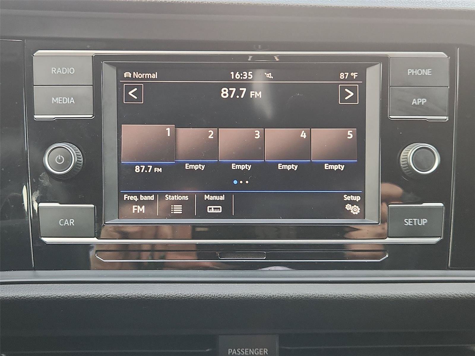 Used 2019 Volkswagen Jetta GLI FWD image 13