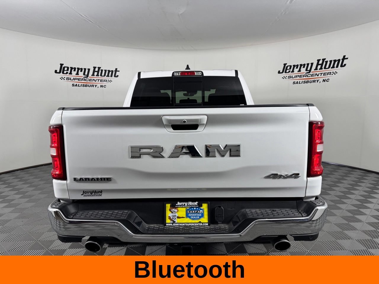 Used 2026 RAM 1500 Laramie w/ Off Road Group AWD/4WD image 8