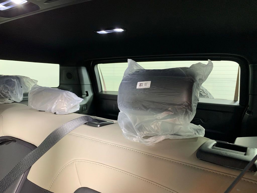 New 2026 GMC Hummer EV SUV image 24