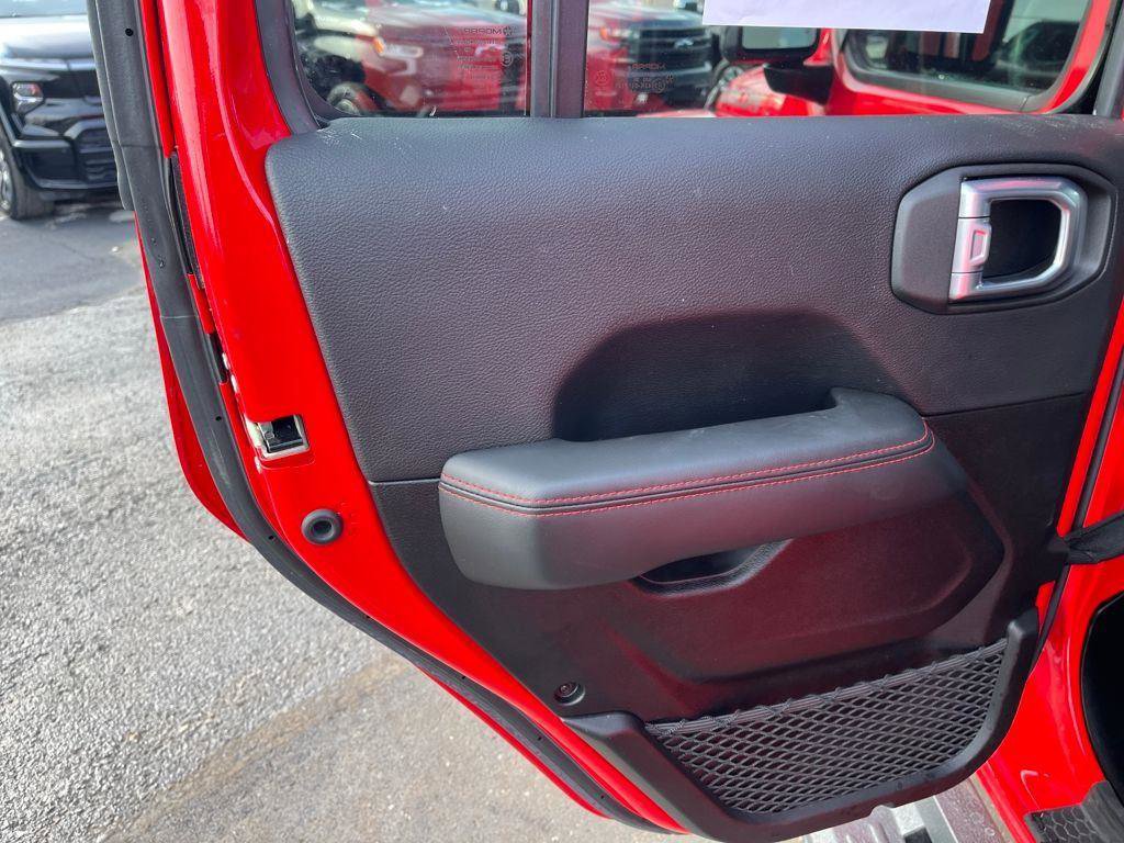 Used 2024 Jeep Gladiator Rubicon image 21