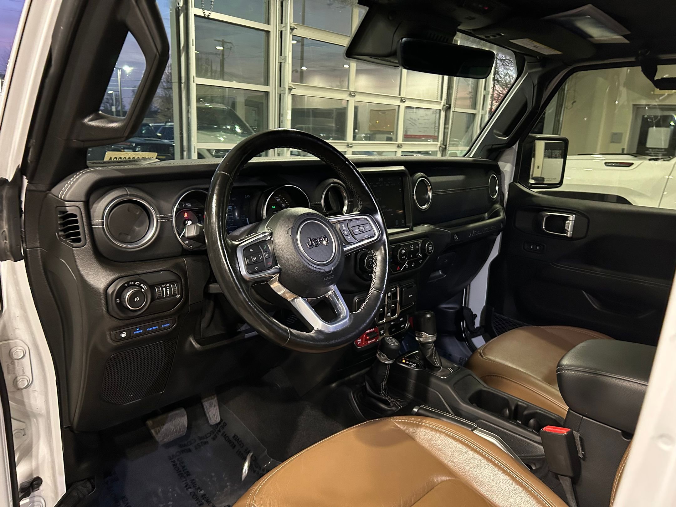 Used 2021 Jeep Wrangler Unlimited Rubicon 4xe w/ Steel Bumper Group image 10