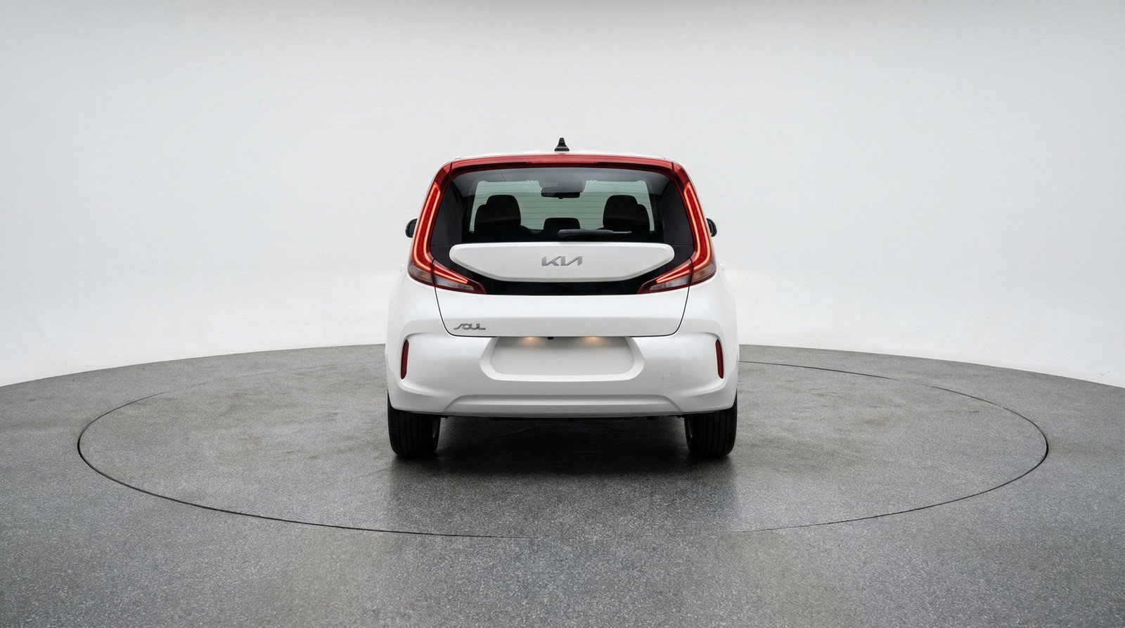 Used 2025 Kia Soul LX w/ LX Technology Package FWD image 7