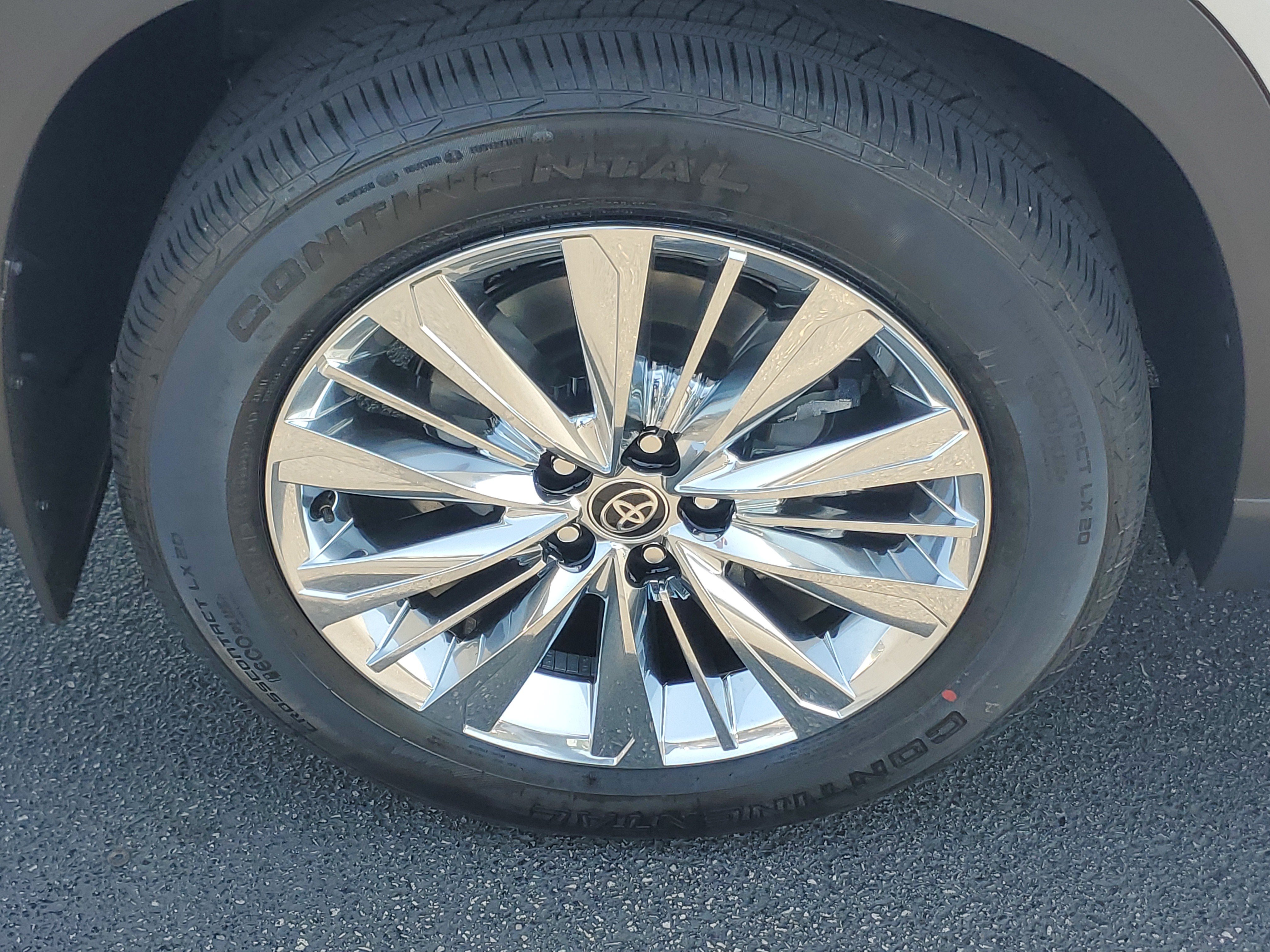 New 2026 Toyota Grand Highlander AWD image 6
