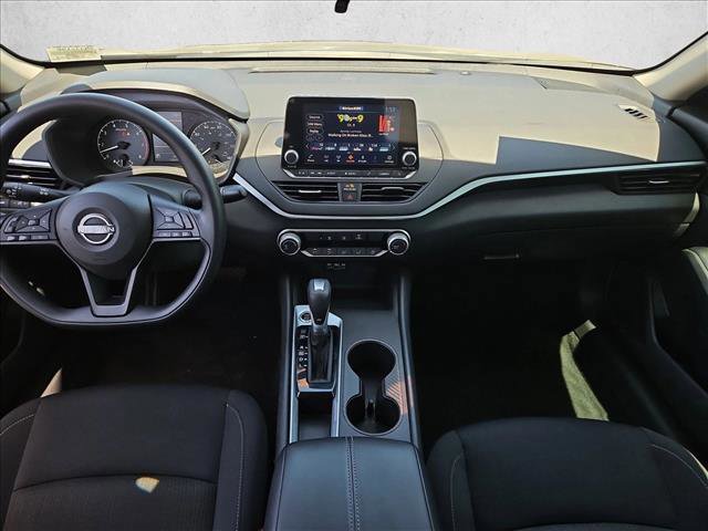 Certified 2025 Nissan Altima 2.5 S FWD image 21