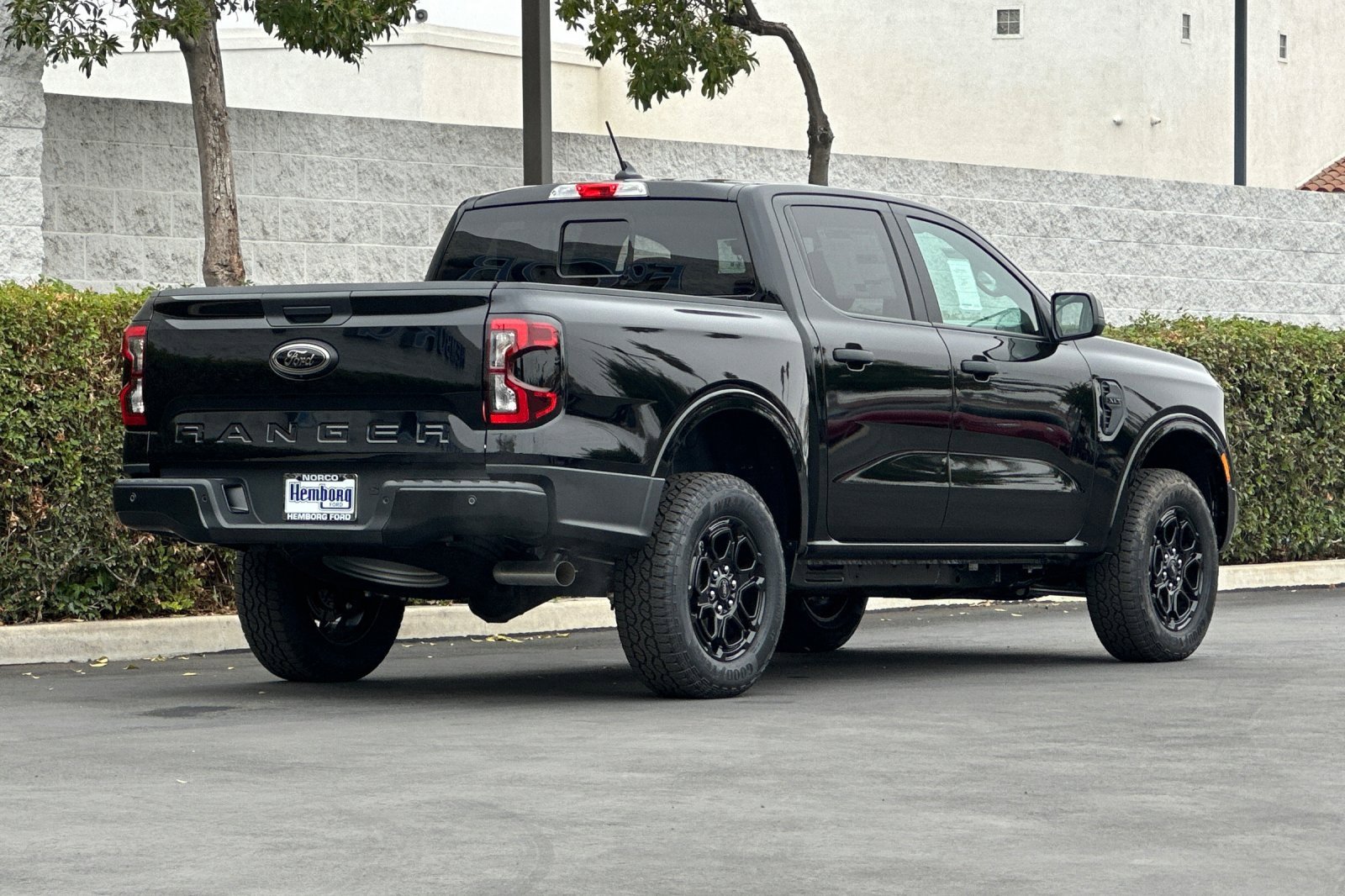 New 2025 Ford Ranger XLT w/ Black Appearance Package image 4