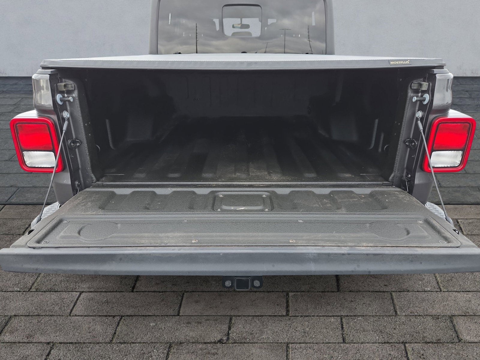 Used 2022 Jeep Gladiator Sport AWD/4WD image 25