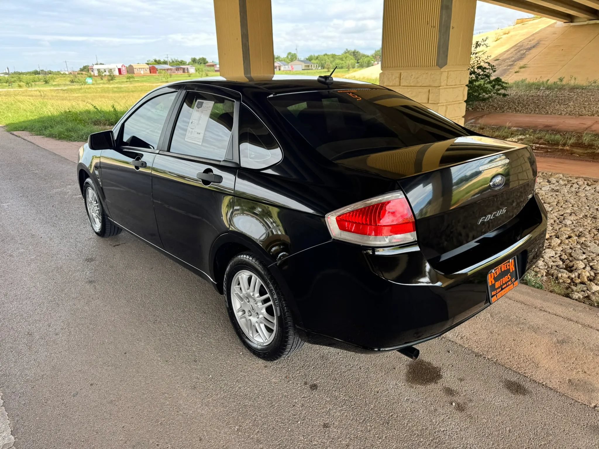 Used 2011 Ford Focus SE w/ 201A Rapid Spec Order Code FWD image 5