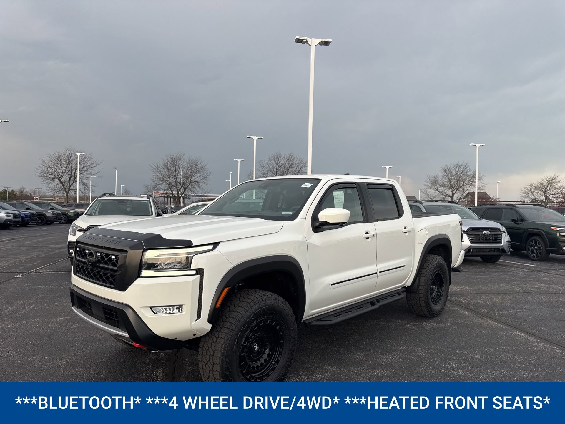 Used 2024 Nissan Frontier PRO-4X w/ Pro Convenience Package image 2