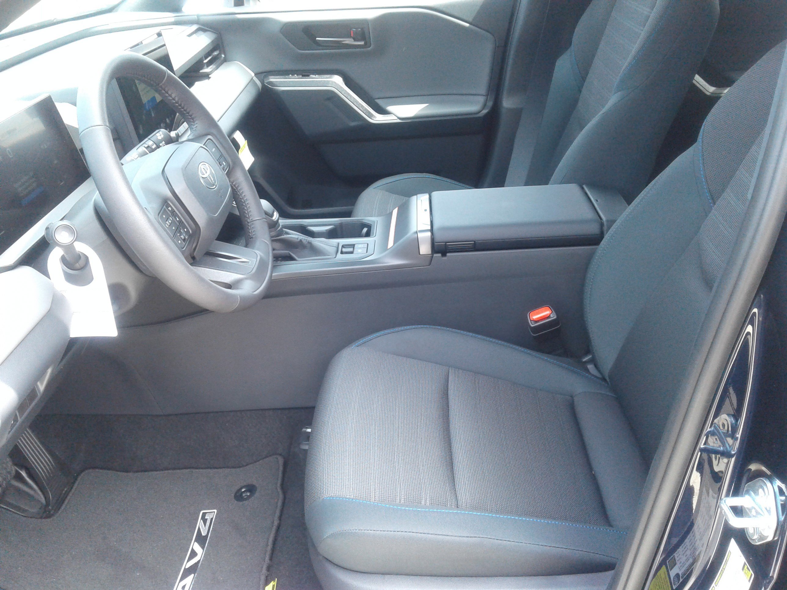 New 2026 Toyota RAV4 SE FWD image 6