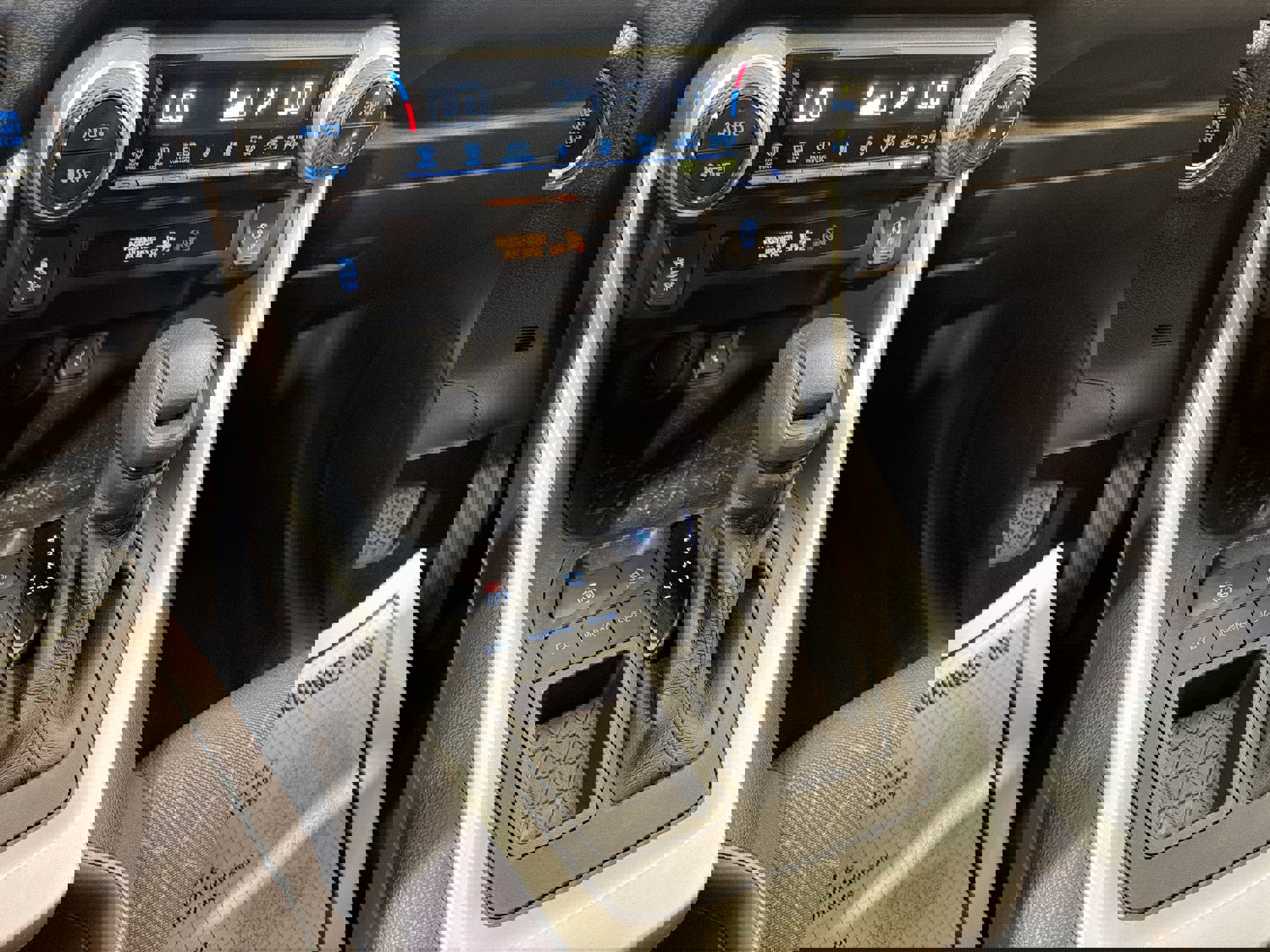 Used 2021 Toyota RAV4 XLE image 20