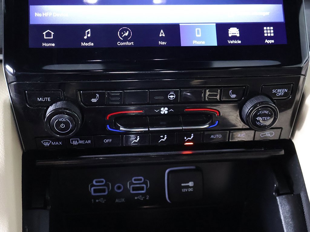 Used 2024 Jeep Grand Cherokee Limited image 45