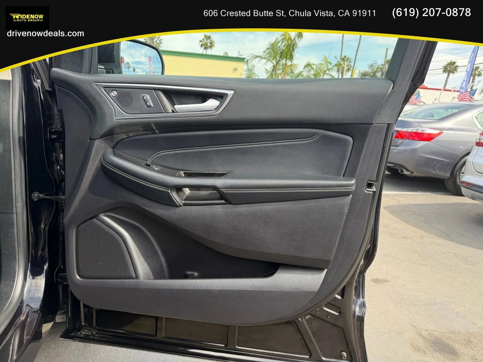 Used 2019 Ford Edge Titanium FWD image 14