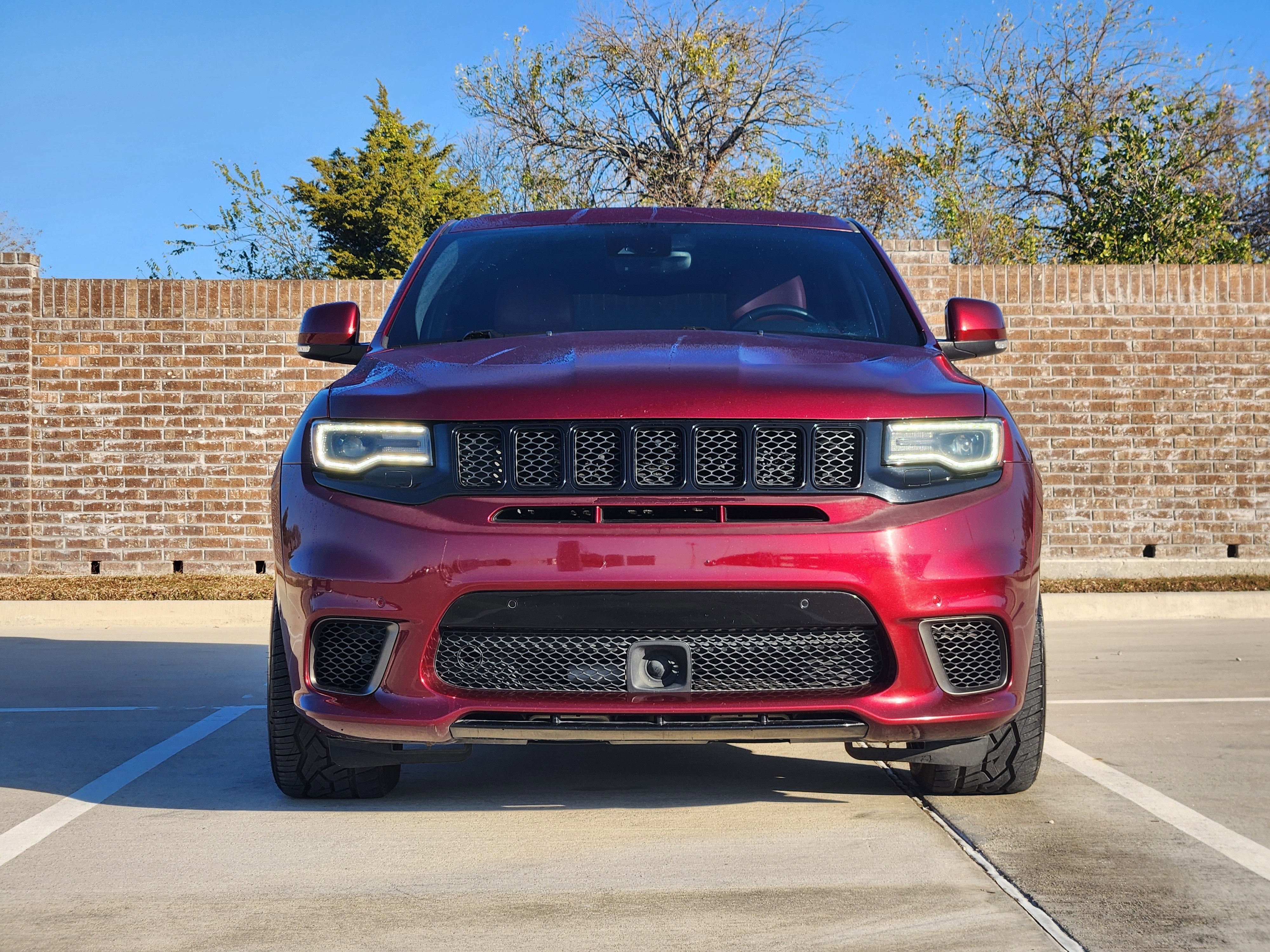 Used 2017 Jeep Grand Cherokee SRT image 2