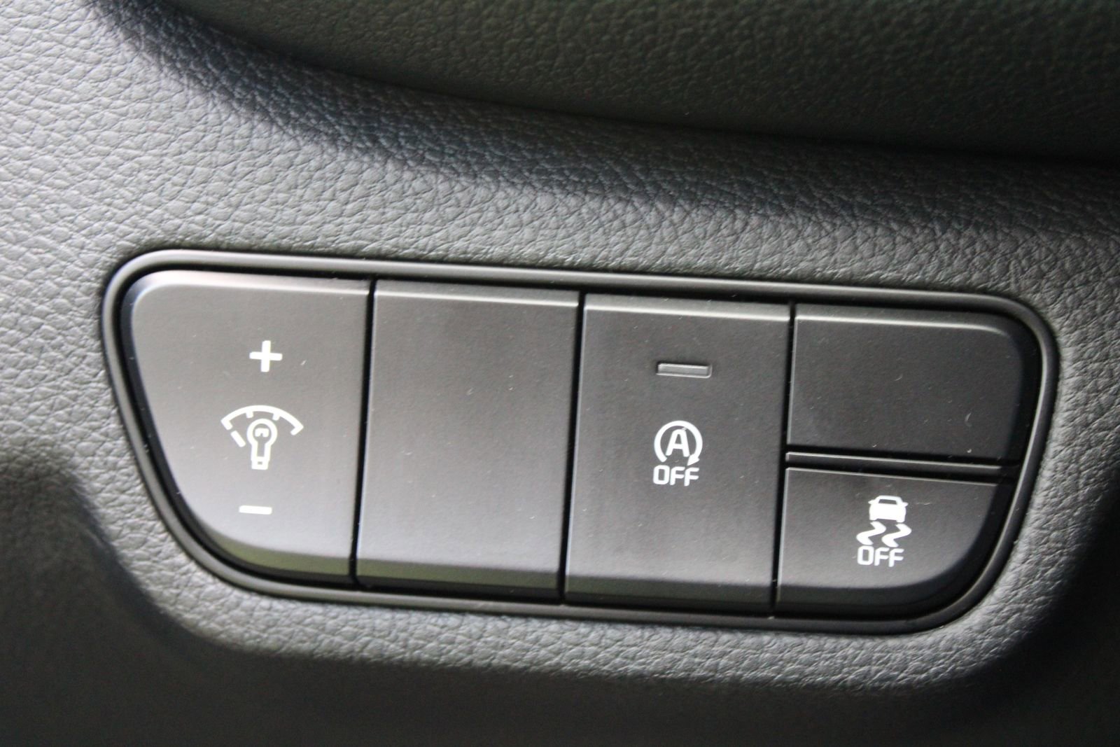 New 2026 Kia Seltos EX FWD image 23