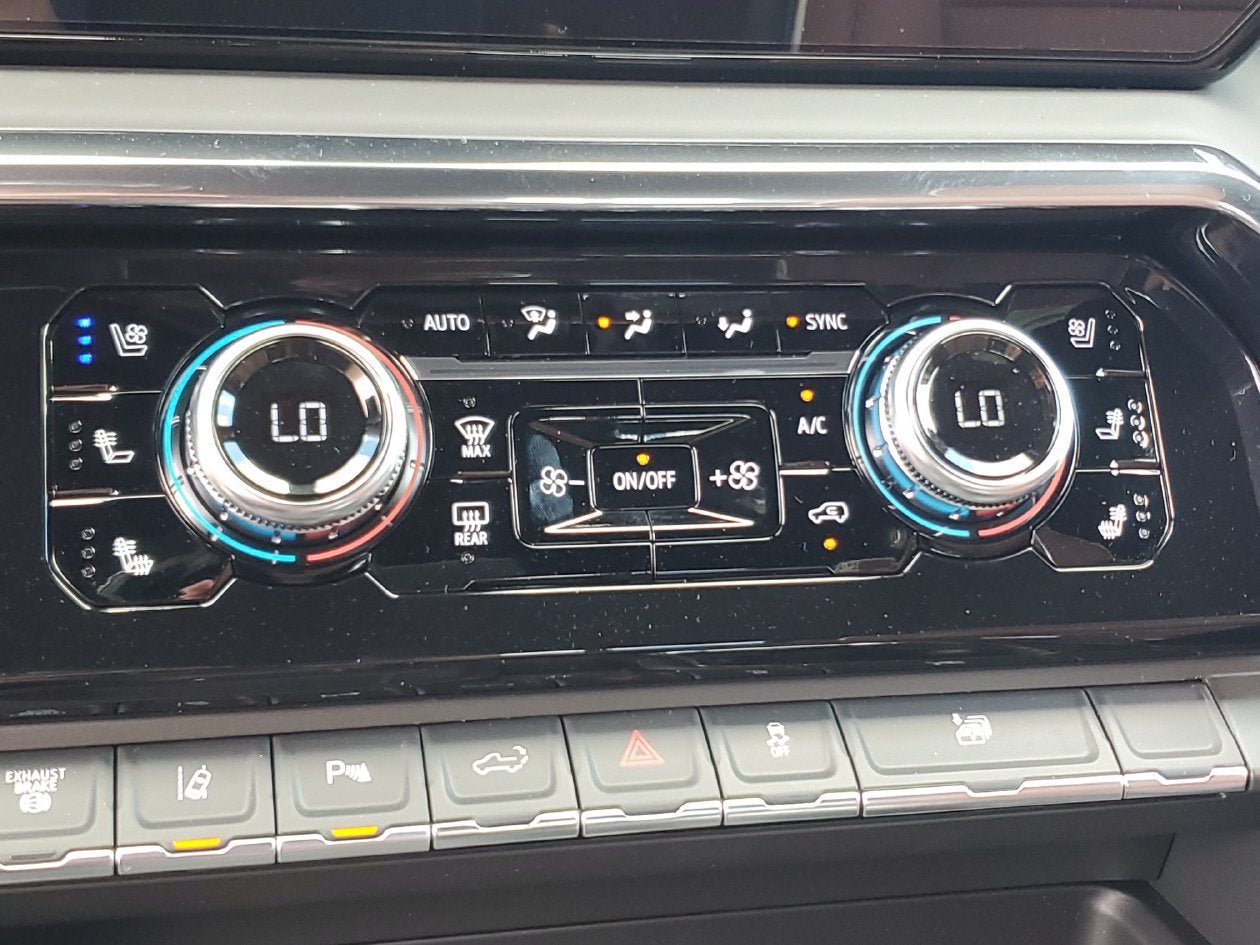 New 2026 GMC Sierra 3500 Denali Ultimate AWD/4WD image 24